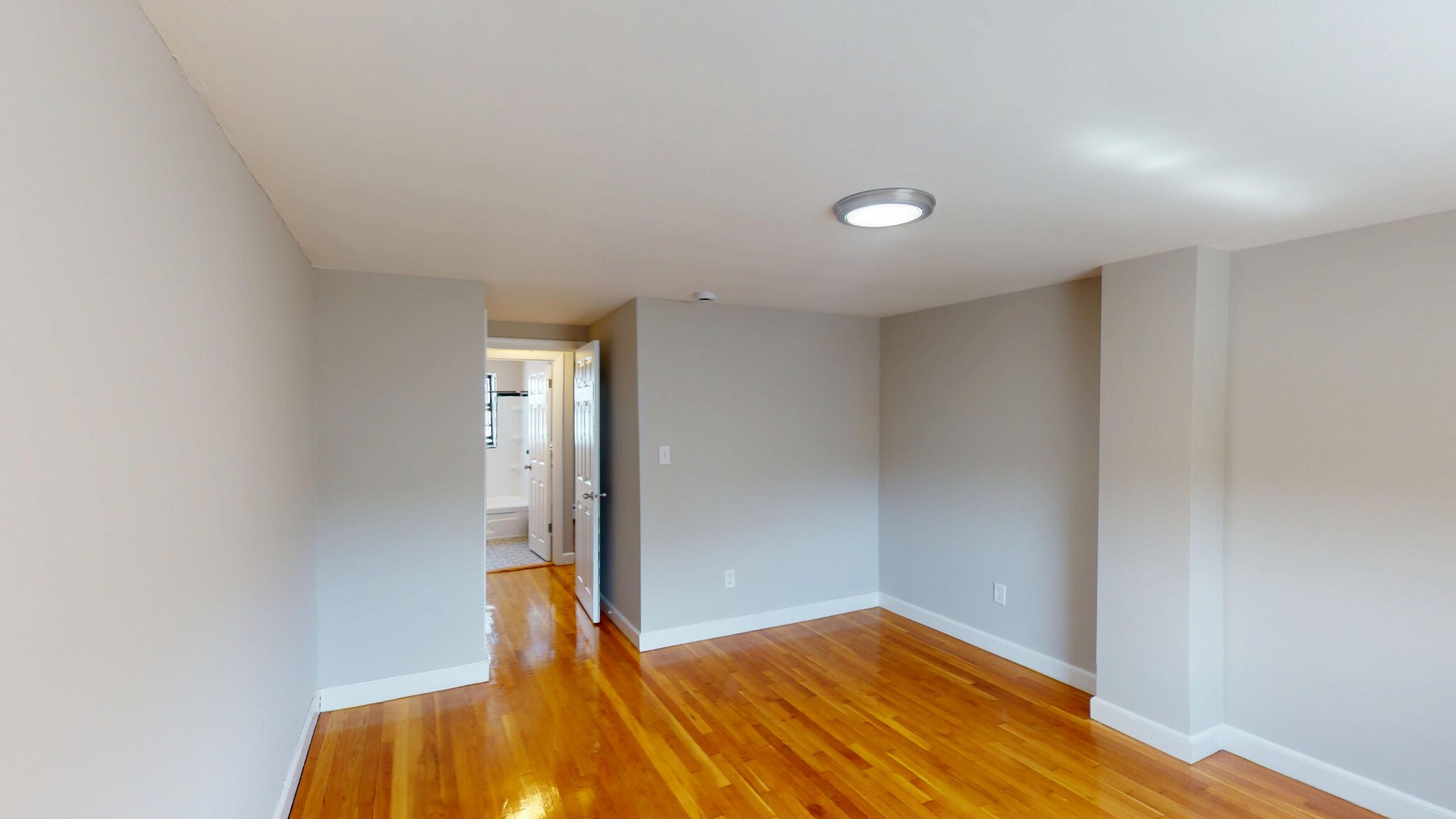 1 bed, 1 bath apartment for rent at 48A Harvard Ave Unit 5, Coolidge Corner — photo 2 of 4