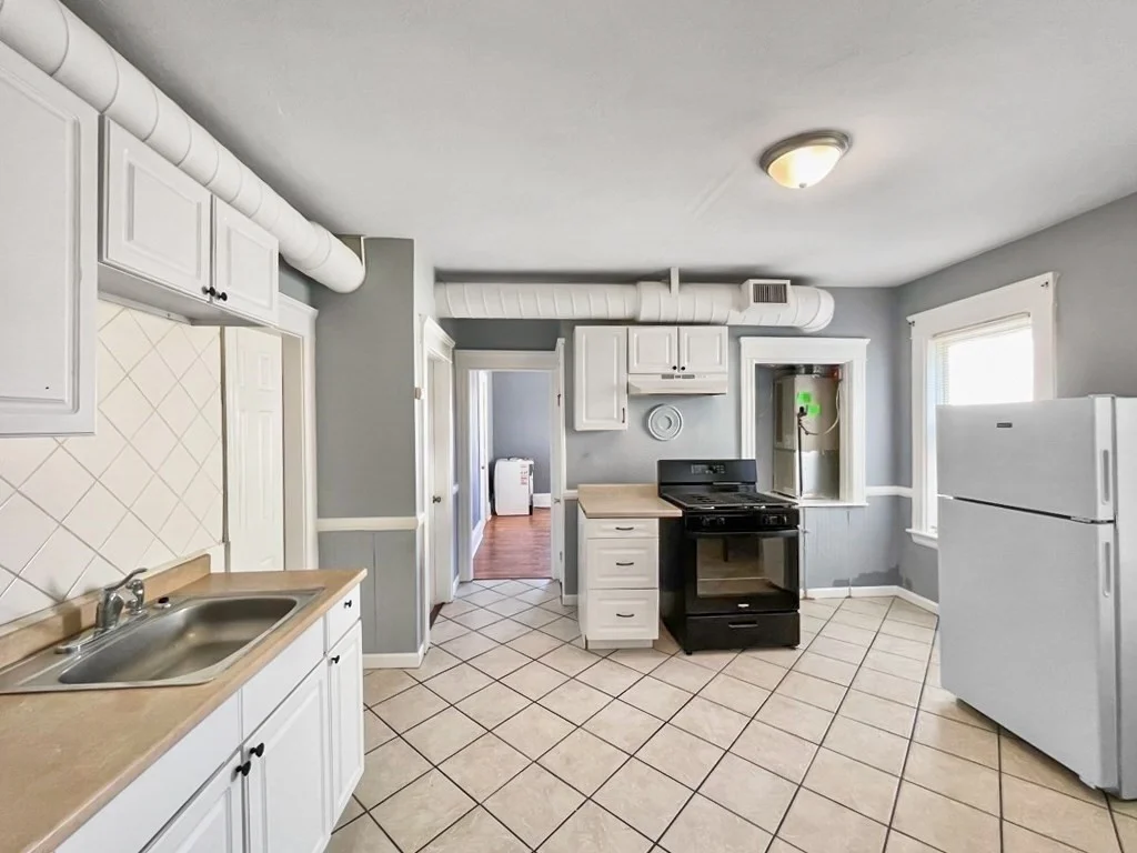 2 bed, 1 bath apartment for rent at 49.5-51 Ellsworth Unit 3, Worcester — photo 6 of 12