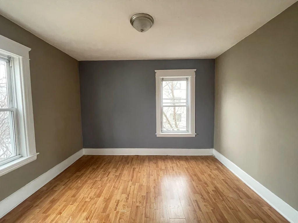 2 bed, 1 bath apartment for rent at 49.5-51 Ellsworth Unit 3, Worcester — photo 3 of 12