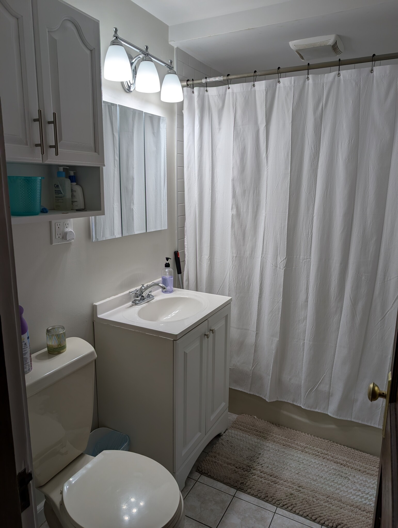 4 bed, 2 bath apartment for rent at 49 Adams St Unit 49, Medford — photo 16 of 27