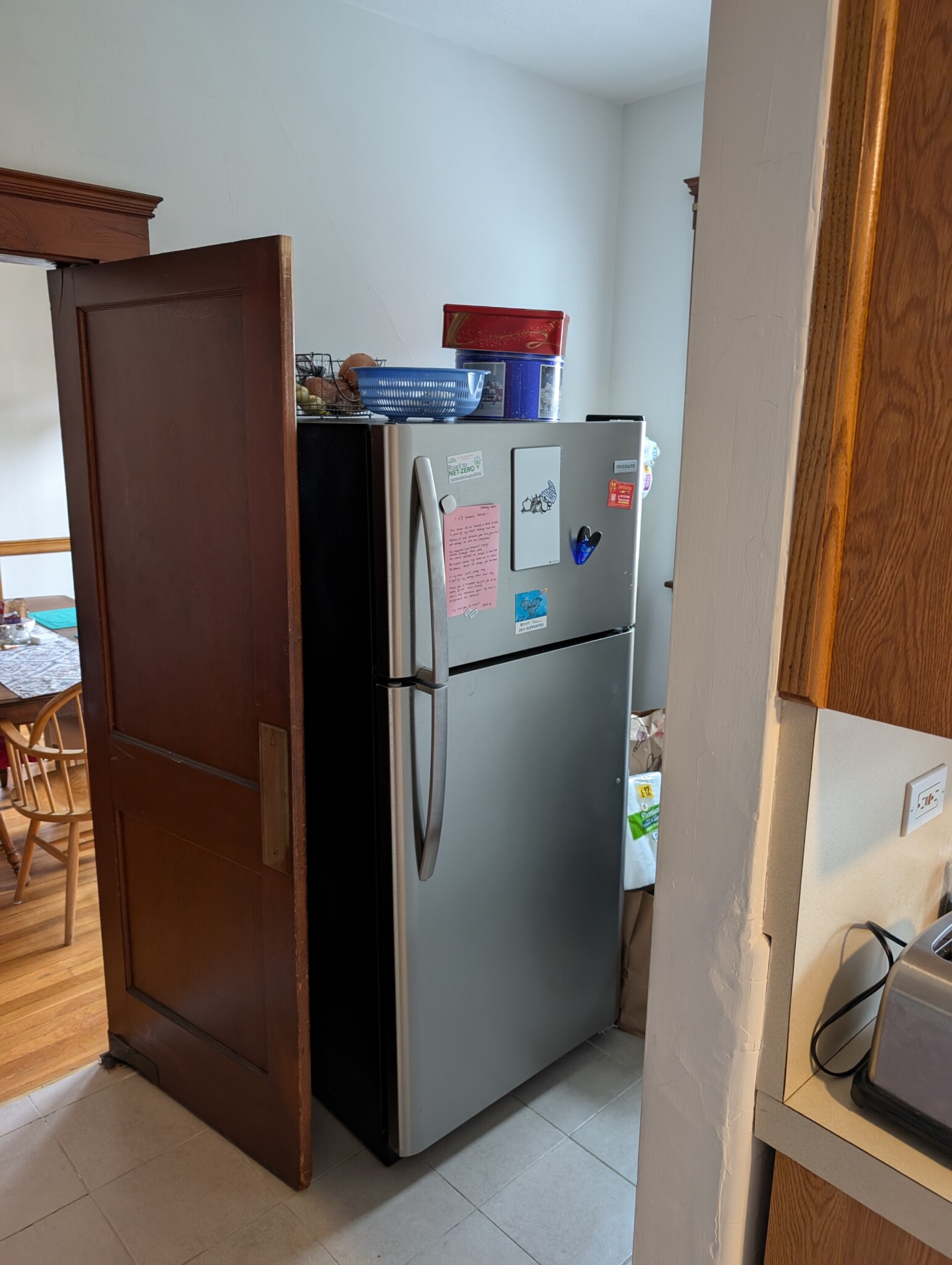 4 bed, 2 bath apartment for rent at 49 Adams St Unit 49, Medford — photo 3 of 27