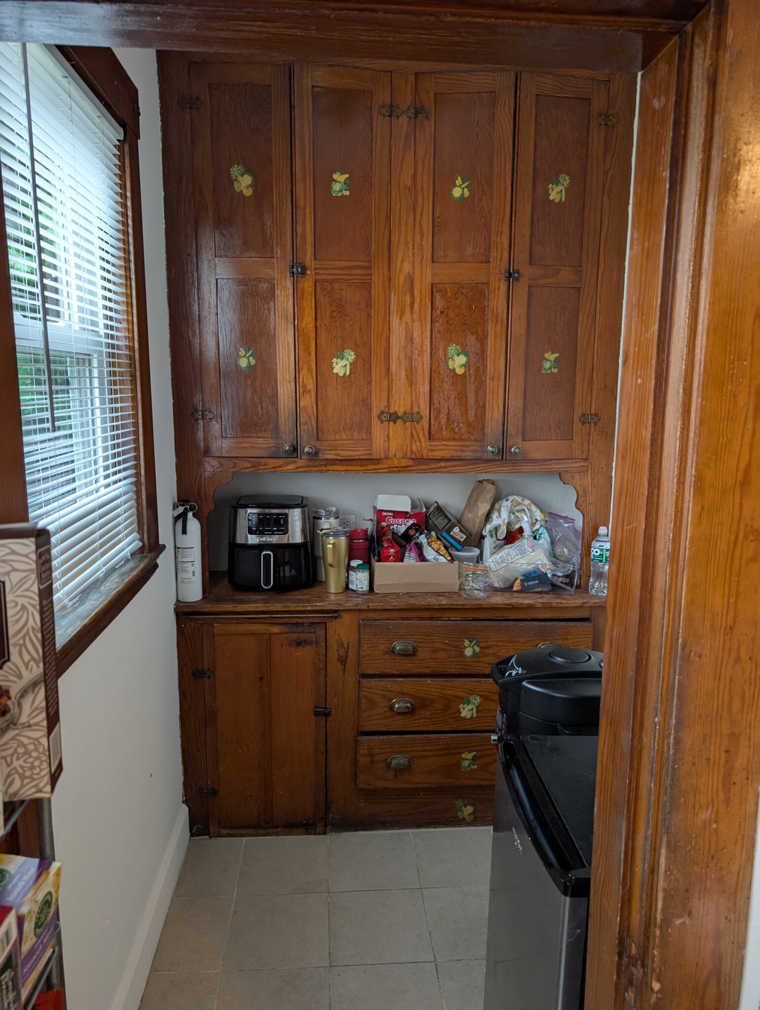 4 bed, 2 bath apartment for rent at 49 Adams St Unit 49, Medford — photo 4 of 27