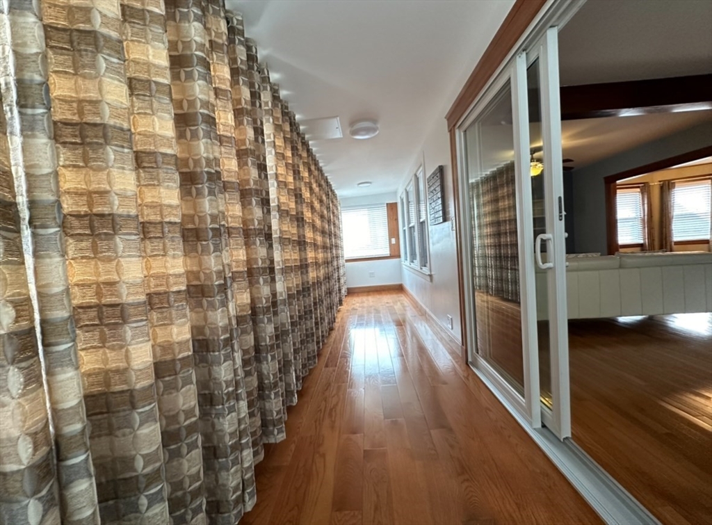 3 bed, 2 bath apartment for rent at 49 Bates Unit 49, Winthrop — photo 14 of 16