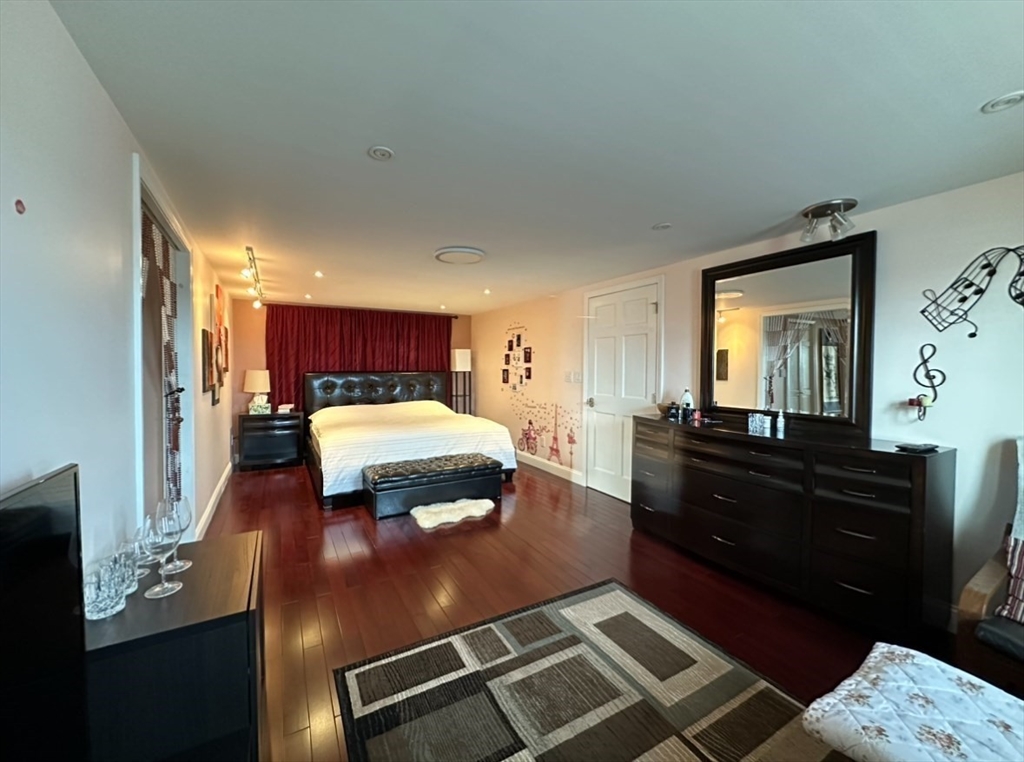 3 bed, 2 bath apartment for rent at 49 Bates Unit 49, Winthrop — photo 5 of 16