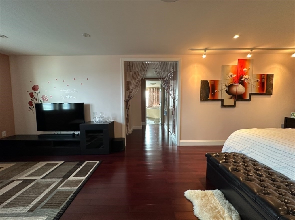 3 bed, 2 bath apartment for rent at 49 Bates Unit 49, Winthrop — photo 6 of 16