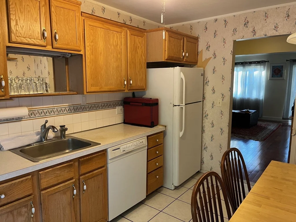 2 bed, 1 bath apartment for rent at 49 Bayberry Dr Unit 2, Sharon — photo 8 of 14