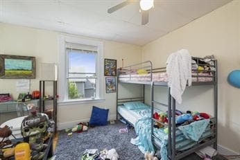4 bed, 2 bath apartment for rent at 49 Bennett St Unit 2, Oak Square — photo 5 of 9