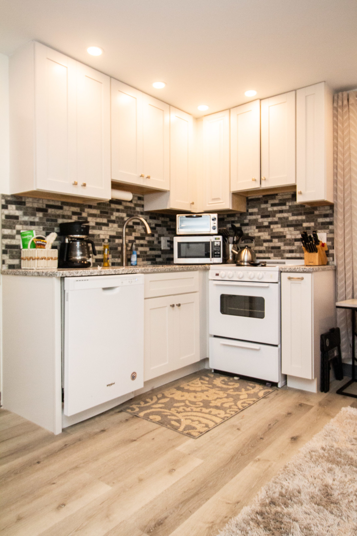 1 bed, 1 bath apartment for rent at 49 Boylston St Unit 1B, Brookline Village