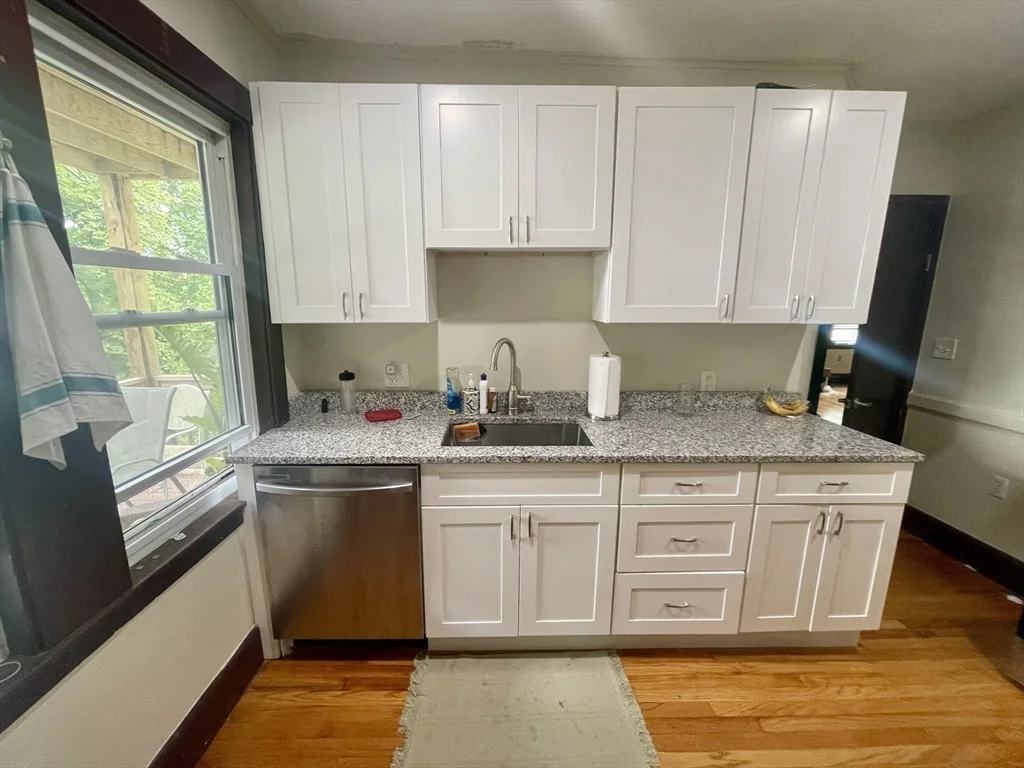 3 bed, 1 bath apartment for rent at 49 Breck Ave Unit 51, Brighton — photo 4 of 12