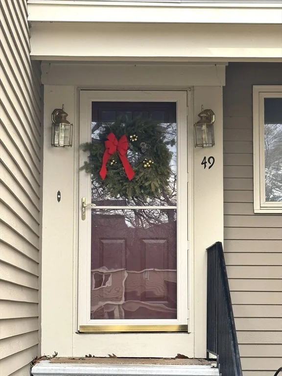2 bed, 2 bath apartment for rent at 49 Brickett Hill Circle Unit 49, Haverhill — photo 1 of 30