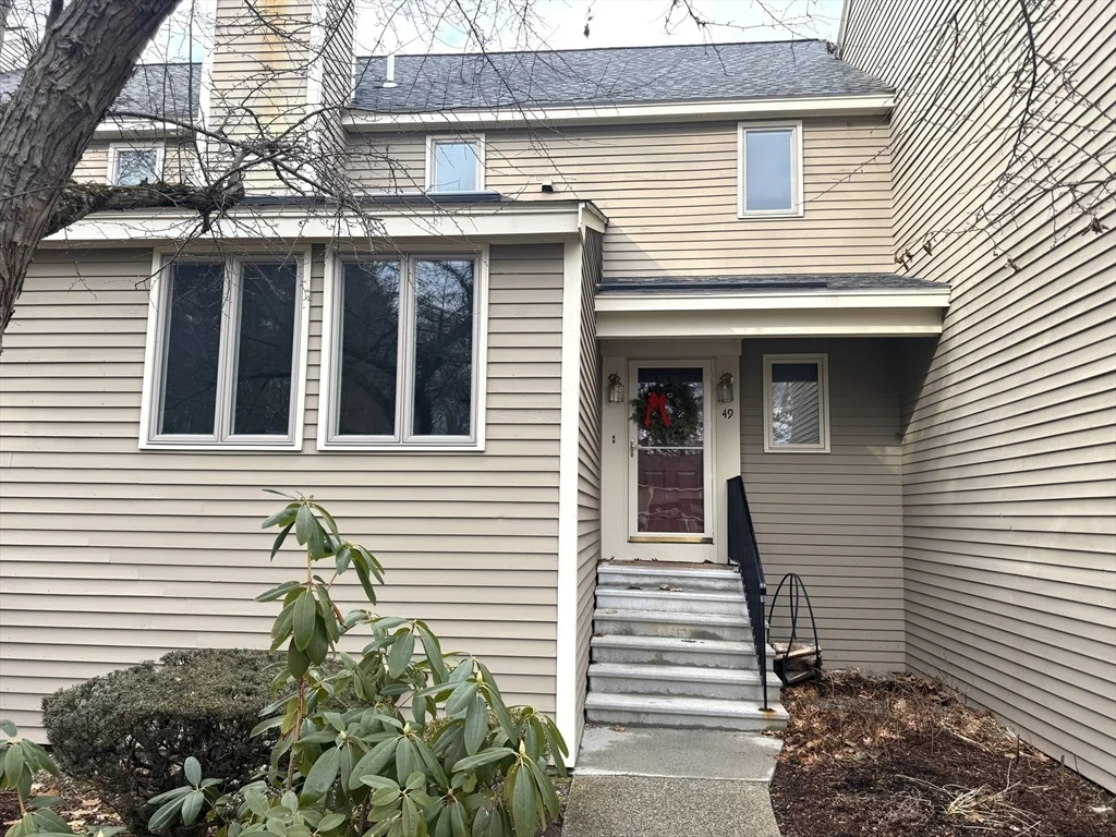 2 bed, 2 bath apartment for rent at 49 Brickett Hill Circle Unit 49, Haverhill — photo 2 of 30