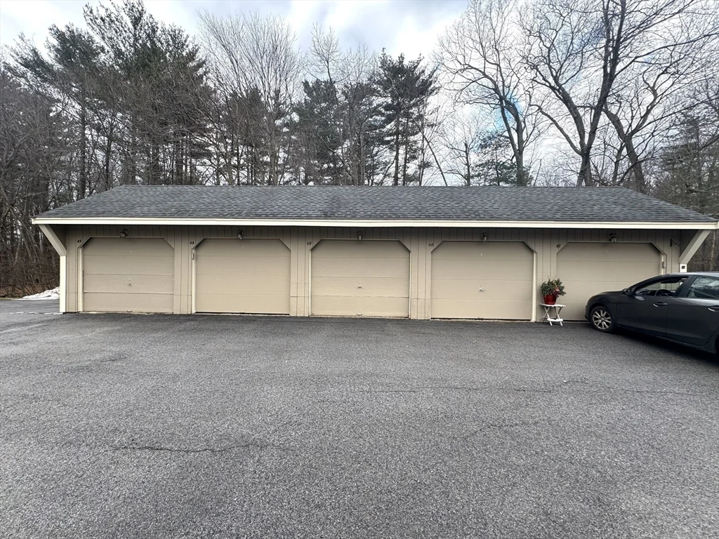 2 bed, 2 bath apartment for rent at 49 Brickett Hill Circle Unit 49, Haverhill — photo 29 of 30