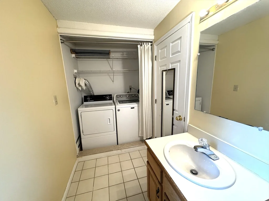 2 bed, 2 bath apartment for rent at 49 Brickett Hill Circle Unit 49, Haverhill — photo 21 of 30