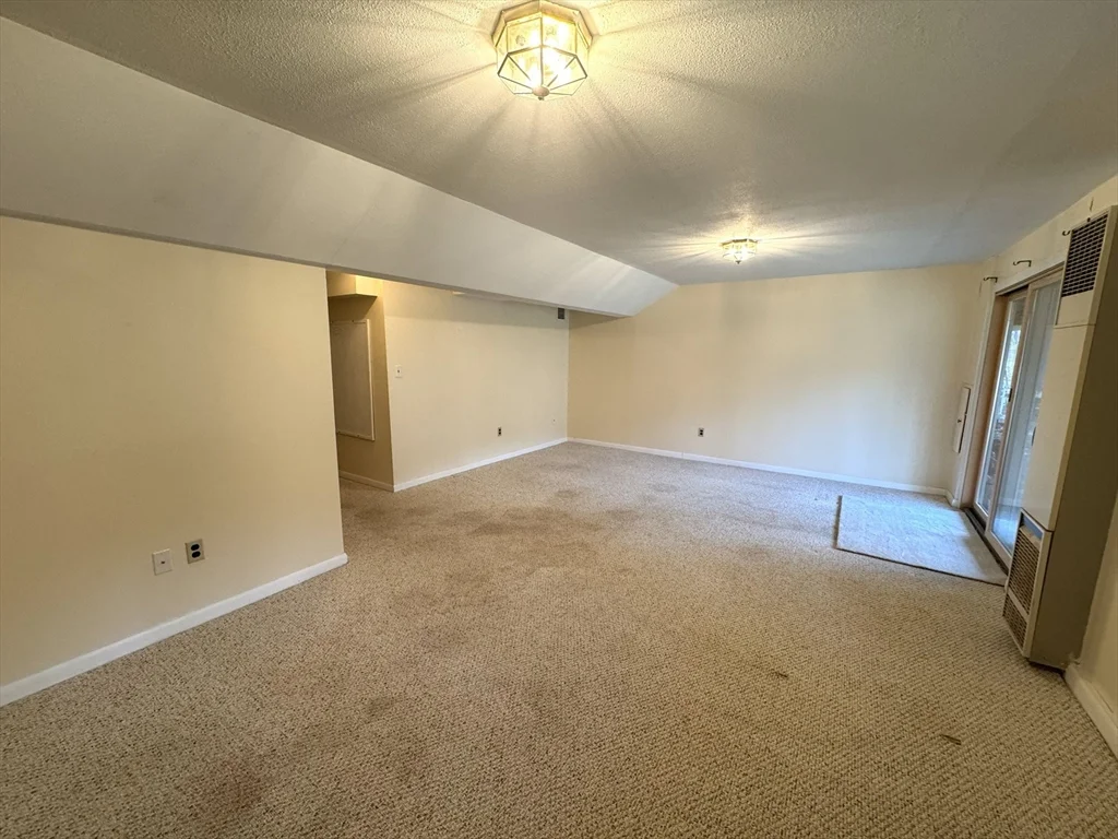 2 bed, 2 bath apartment for rent at 49 Brickett Hill Circle Unit 49, Haverhill — photo 25 of 30