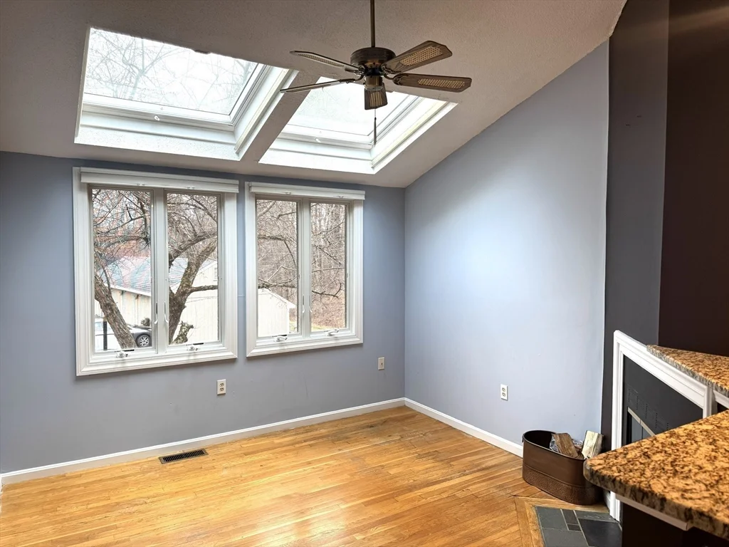 2 bed, 2 bath apartment for rent at 49 Brickett Hill Circle Unit 49, Haverhill — photo 8 of 30