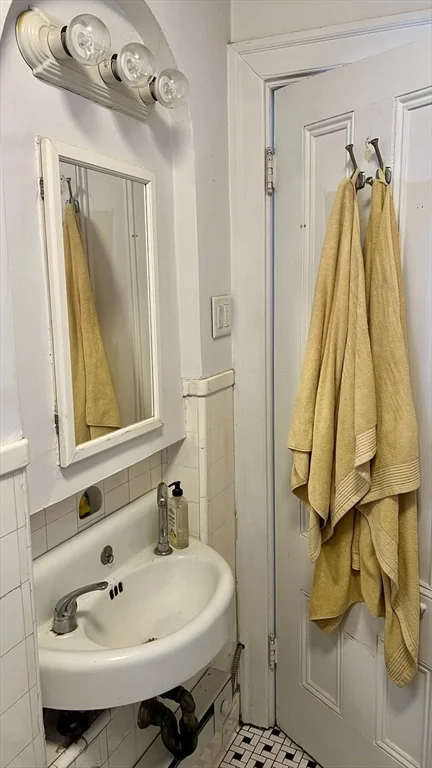 Studio bed, 1 bath apartment for rent at 49 Brimmer St Unit 5A, Beacon Hill — photo 7 of 7