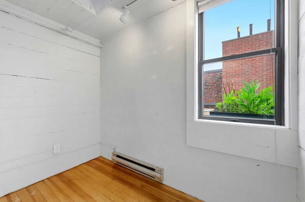 1 bed, 1 bath apartment for rent at 49 Brimmer St Unit 9, Beacon Hill — photo 12 of 17
