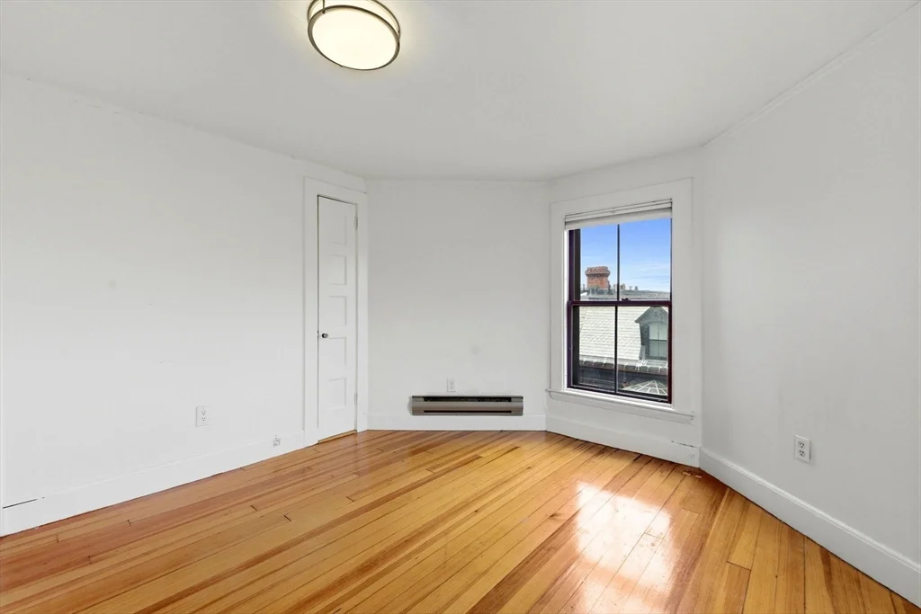 1 bed, 1 bath apartment for rent at 49 Brimmer St Unit 9, Beacon Hill — photo 10 of 17
