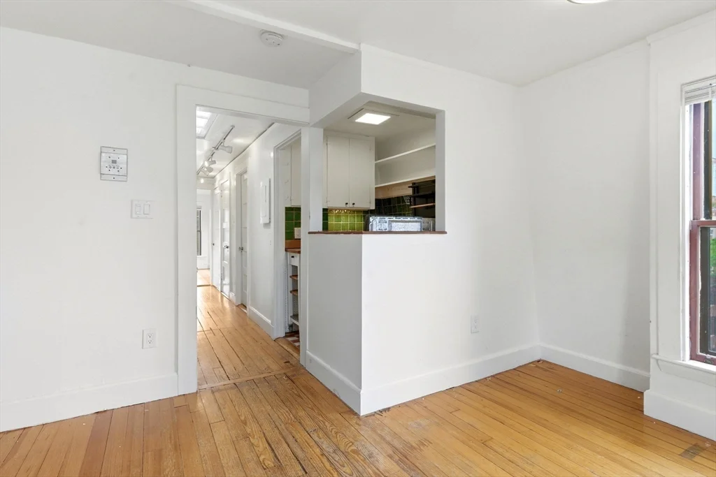 1 bed, 1 bath apartment for rent at 49 Brimmer St Unit 9, Beacon Hill — photo 5 of 17