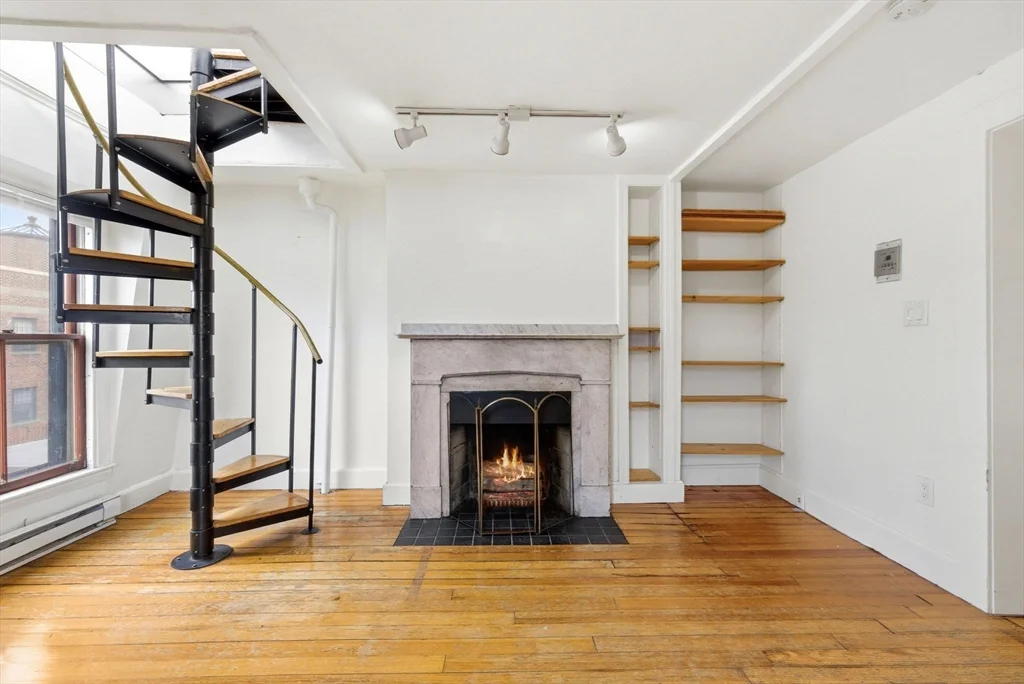 1 bed, 1 bath apartment for rent at 49 Brimmer St Unit 9, Beacon Hill