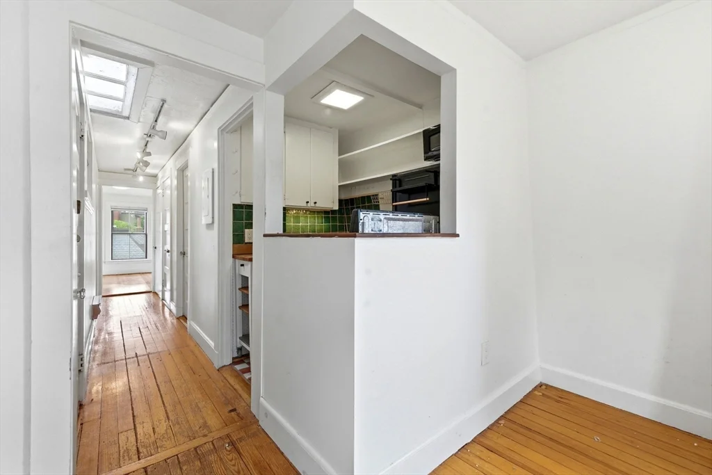 1 bed, 1 bath apartment for rent at 49 Brimmer St Unit 9, Beacon Hill — photo 13 of 17