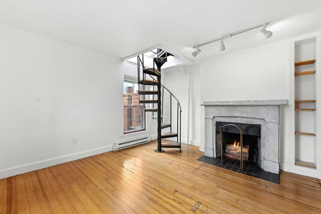 1 bed, 1 bath apartment for rent at 49 Brimmer St Unit 9, Beacon Hill — photo 2 of 17