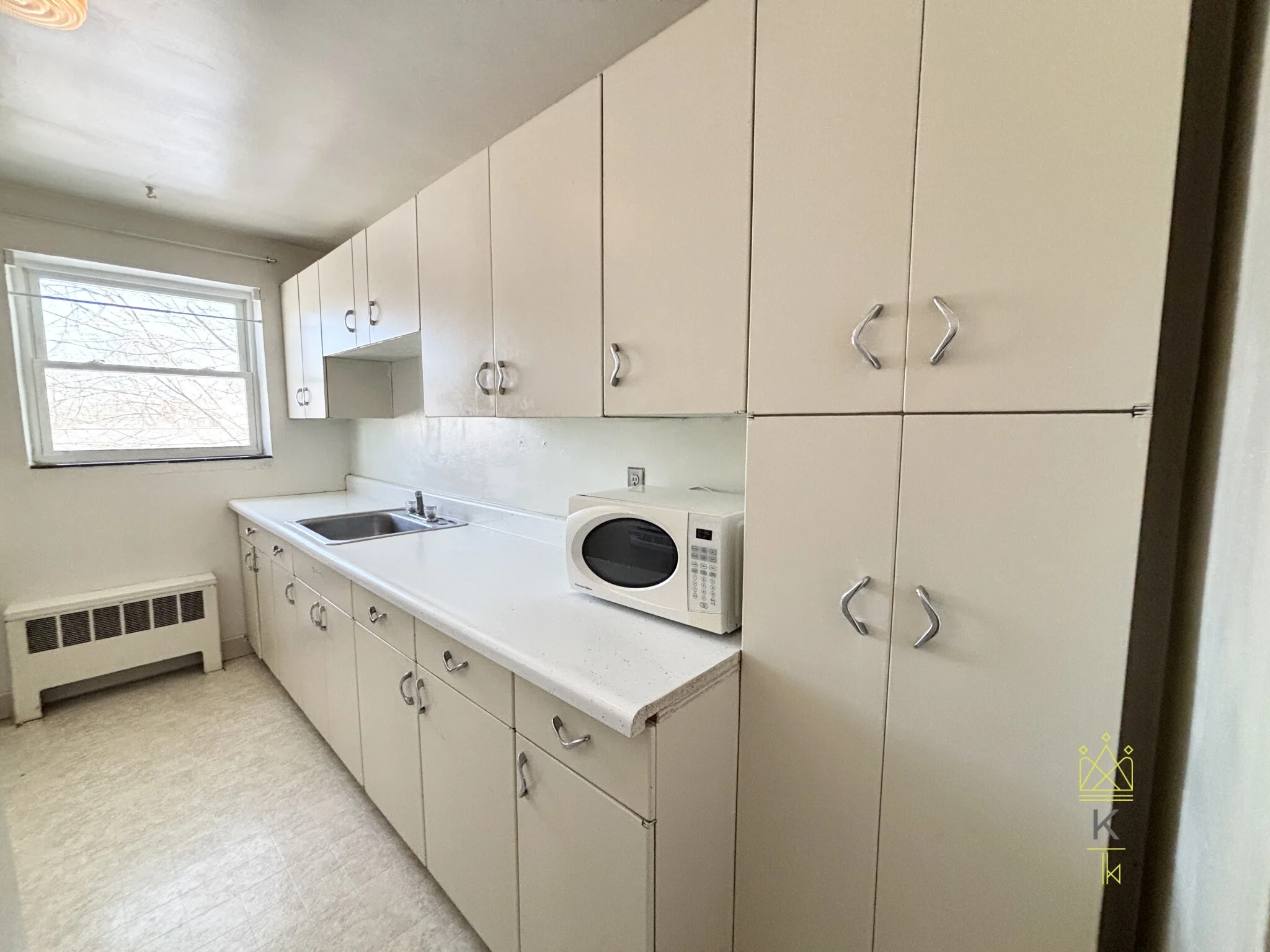 1 bed, 1 bath apartment for rent at 49 Broadway Unit 6, Arlington — photo 5 of 10