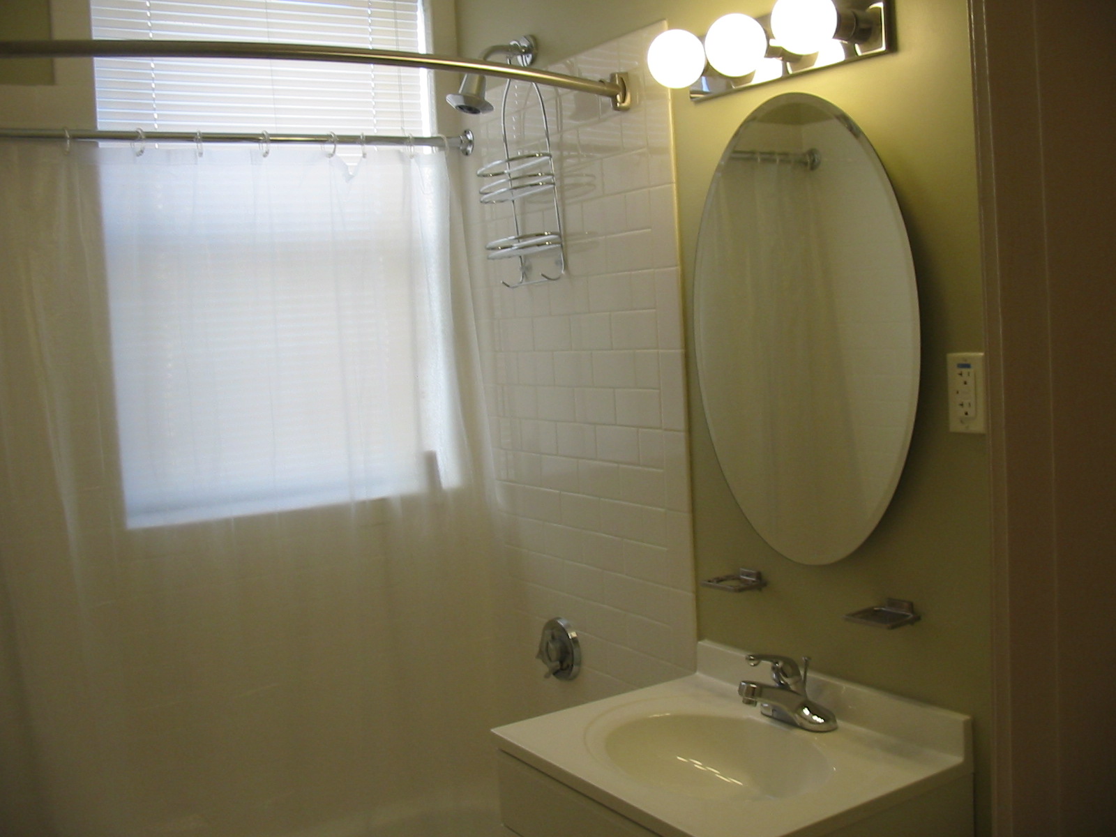 Studio bed, 1 bath apartment for rent at 49 Burbank St Unit 12, Fenway — photo 6 of 8