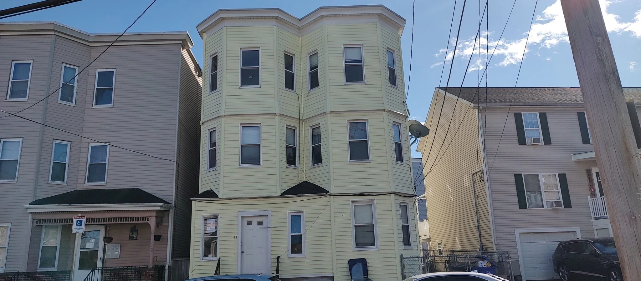 4 bed, 1 bath apartment for rent at 49 Burrell Unit 3, Roxbury