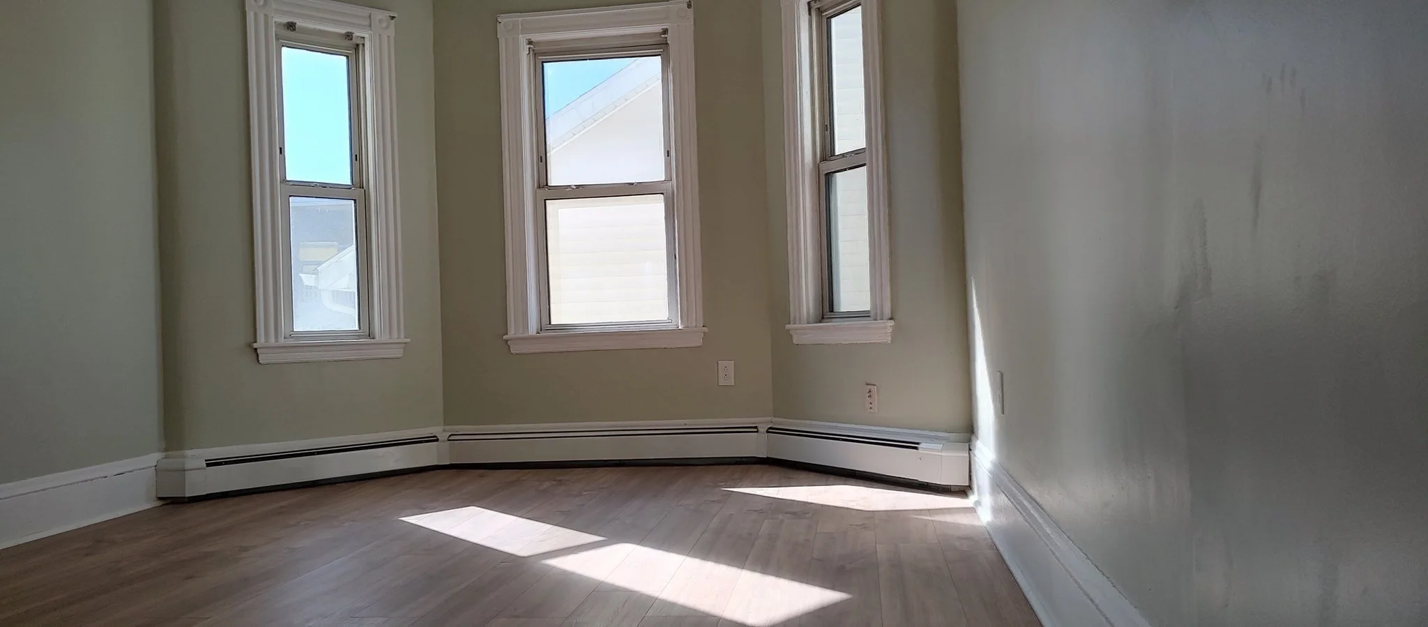 4 bed, 1 bath apartment for rent at 49 Burrell Unit 3, Roxbury — photo 21 of 30