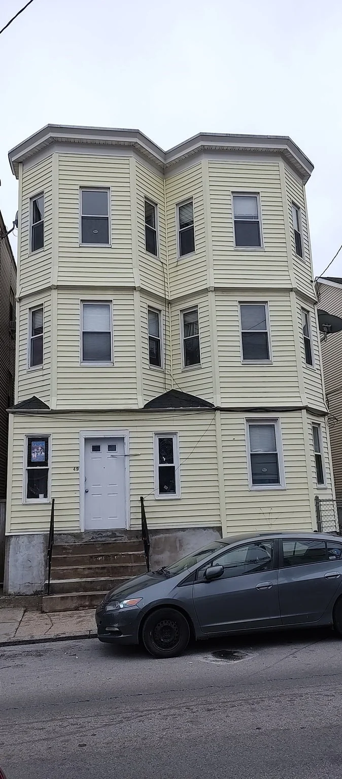 4 bed, 1 bath apartment for rent at 49 Burrell Unit 3, Roxbury — photo 2 of 30