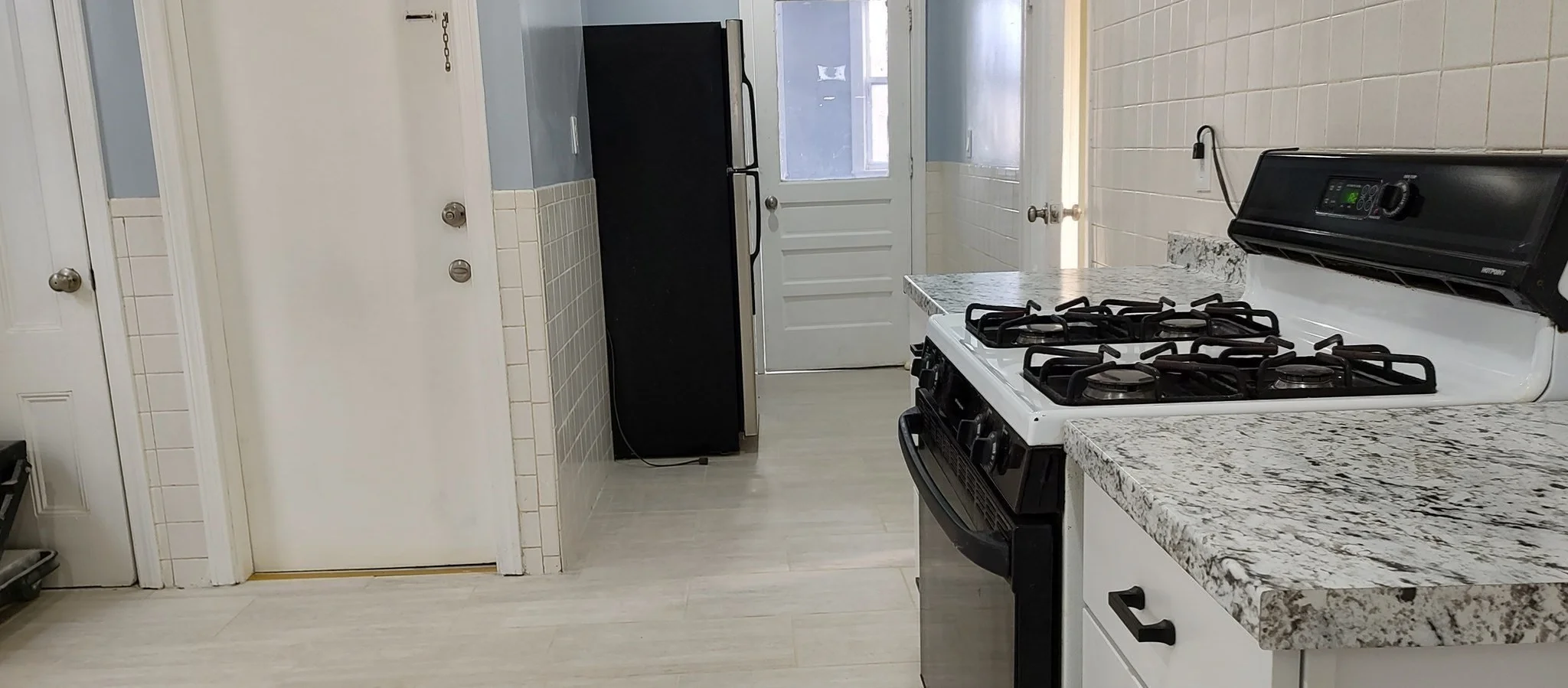 4 bed, 1 bath apartment for rent at 49 Burrell Unit 3, Roxbury — photo 6 of 30