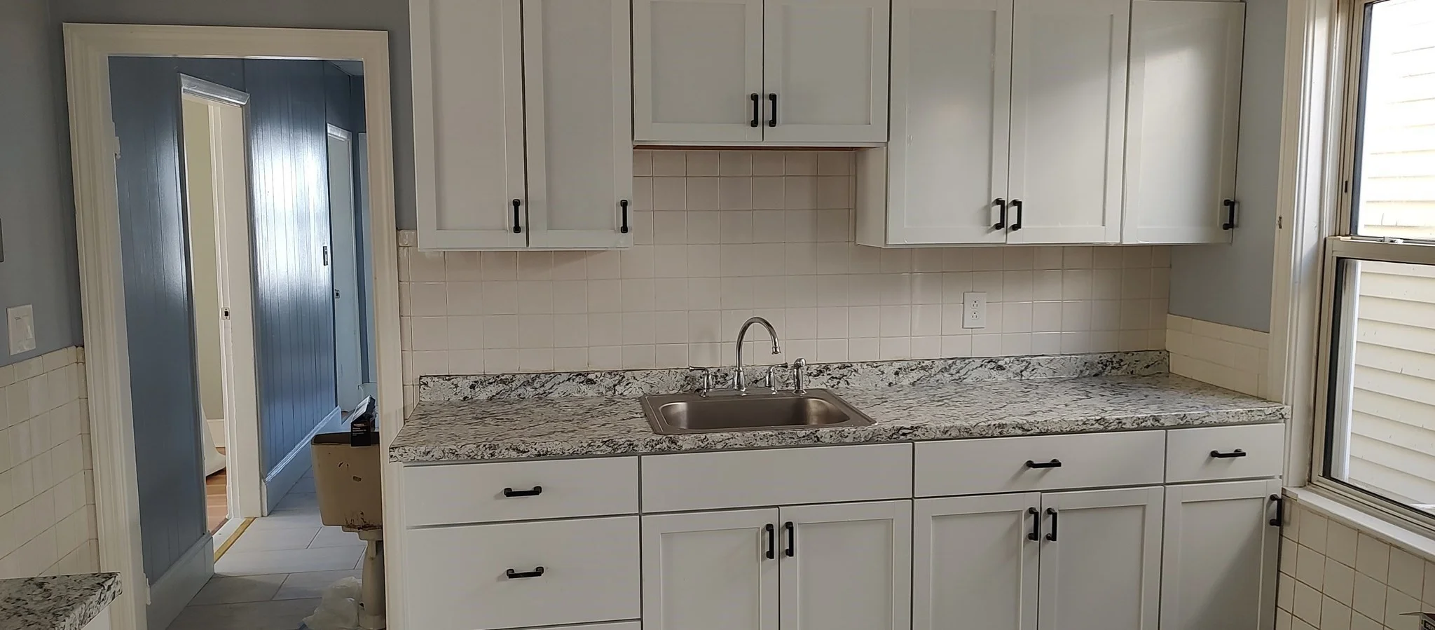4 bed, 1 bath apartment for rent at 49 Burrell Unit 3, Roxbury — photo 4 of 30