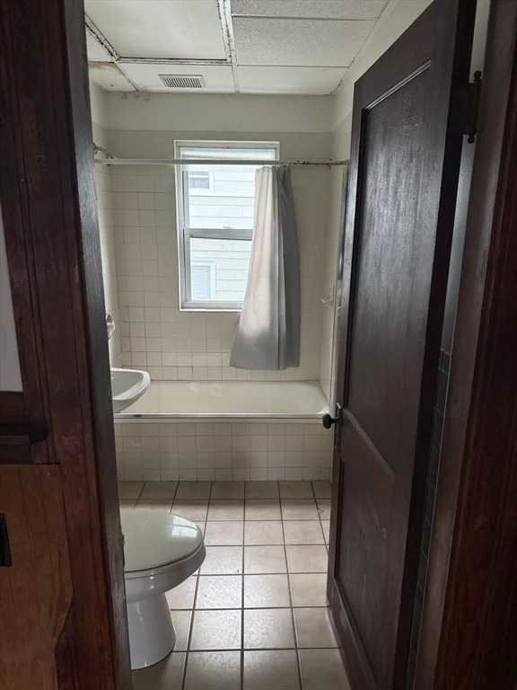 3 bed, 1 bath apartment for rent at 49 Catharine St Unit B, Worcester — photo 9 of 14