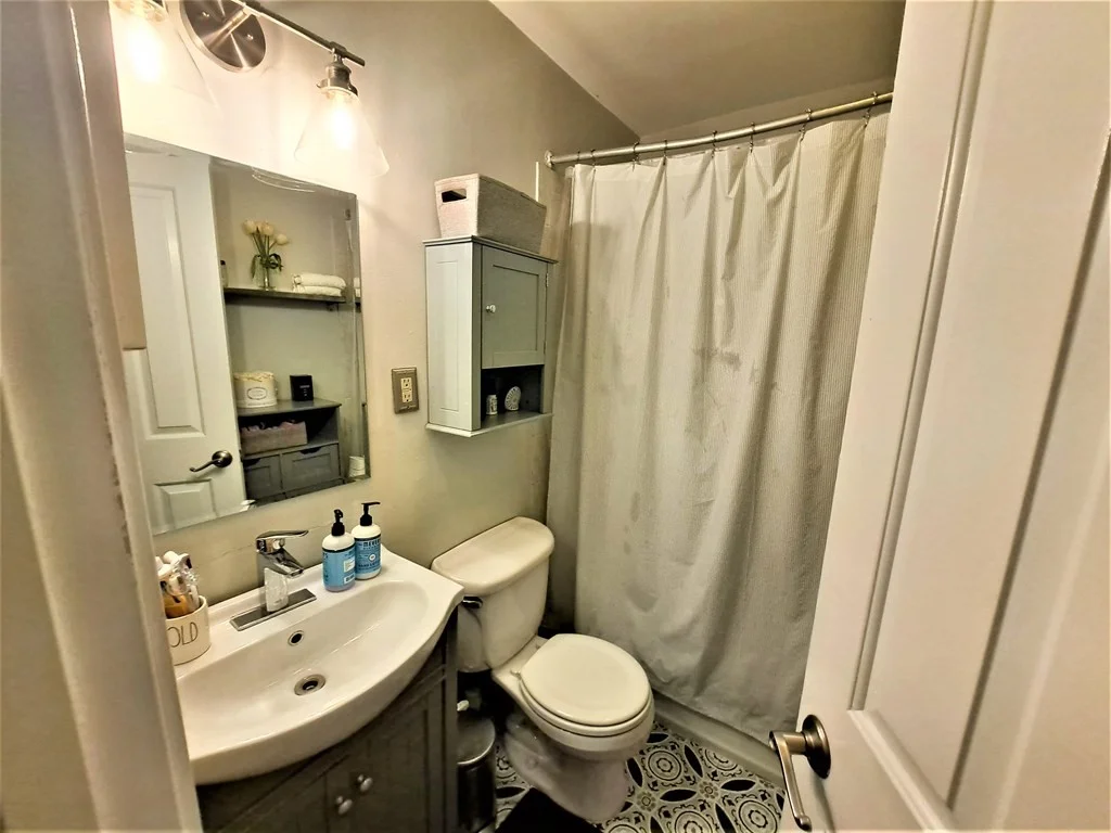 2 bed, 1 bath apartment for rent at 49 Cedar St Unit 1 Rear, Roxbury — photo 14 of 15