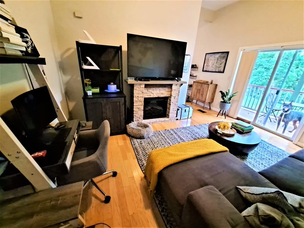 2 bed, 1 bath apartment for rent at 49 Cedar St Unit 1 Rear, Roxbury — photo 3 of 15