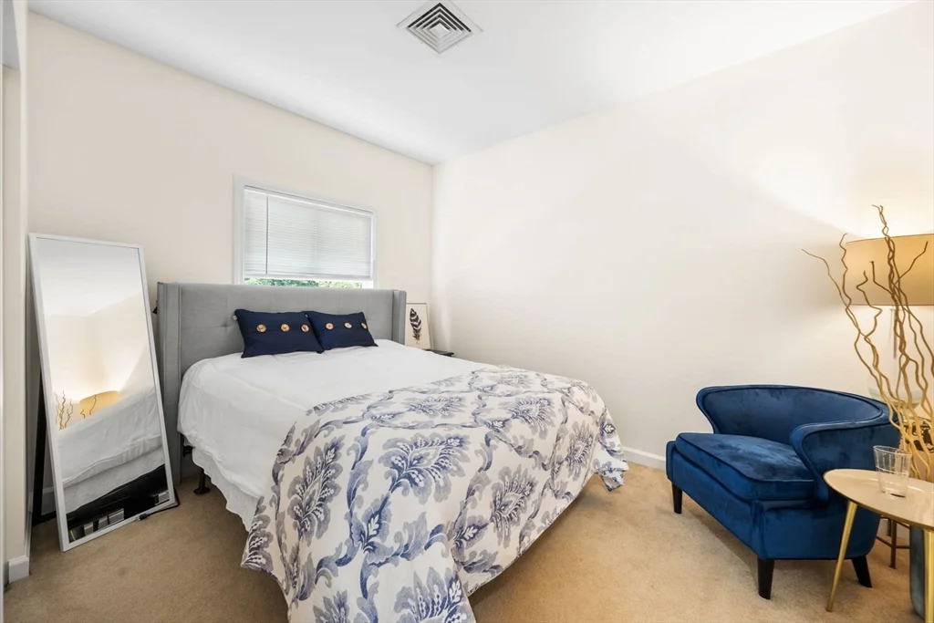 2 bed, 1 bath apartment for rent at 49 Cedar St Unit 3, Roxbury — photo 10 of 16