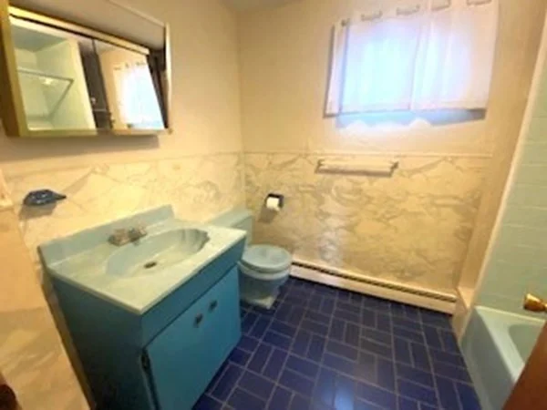1 bed, 1 bath apartment for rent at 49 Central Ave Unit 1R, Revere — photo 8 of 13