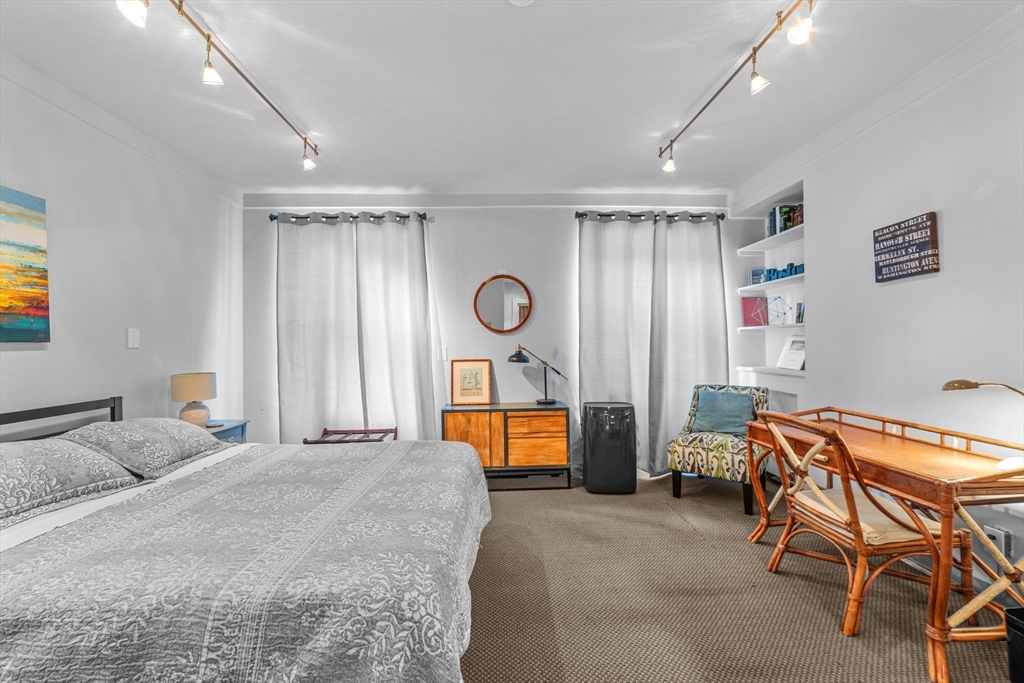 1 bed, 1 bath apartment for rent at 49 Charles St Unit 1, Beacon Hill — photo 13 of 15