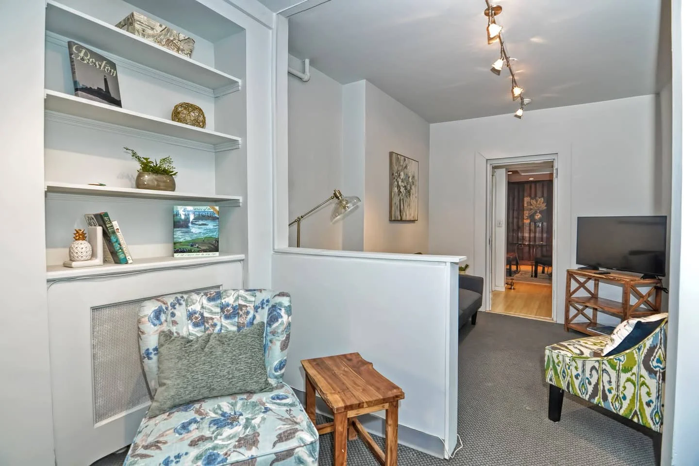 1 bed, 1 bath apartment for rent at 49 Charles St Unit 2, Beacon Hill — photo 10 of 13