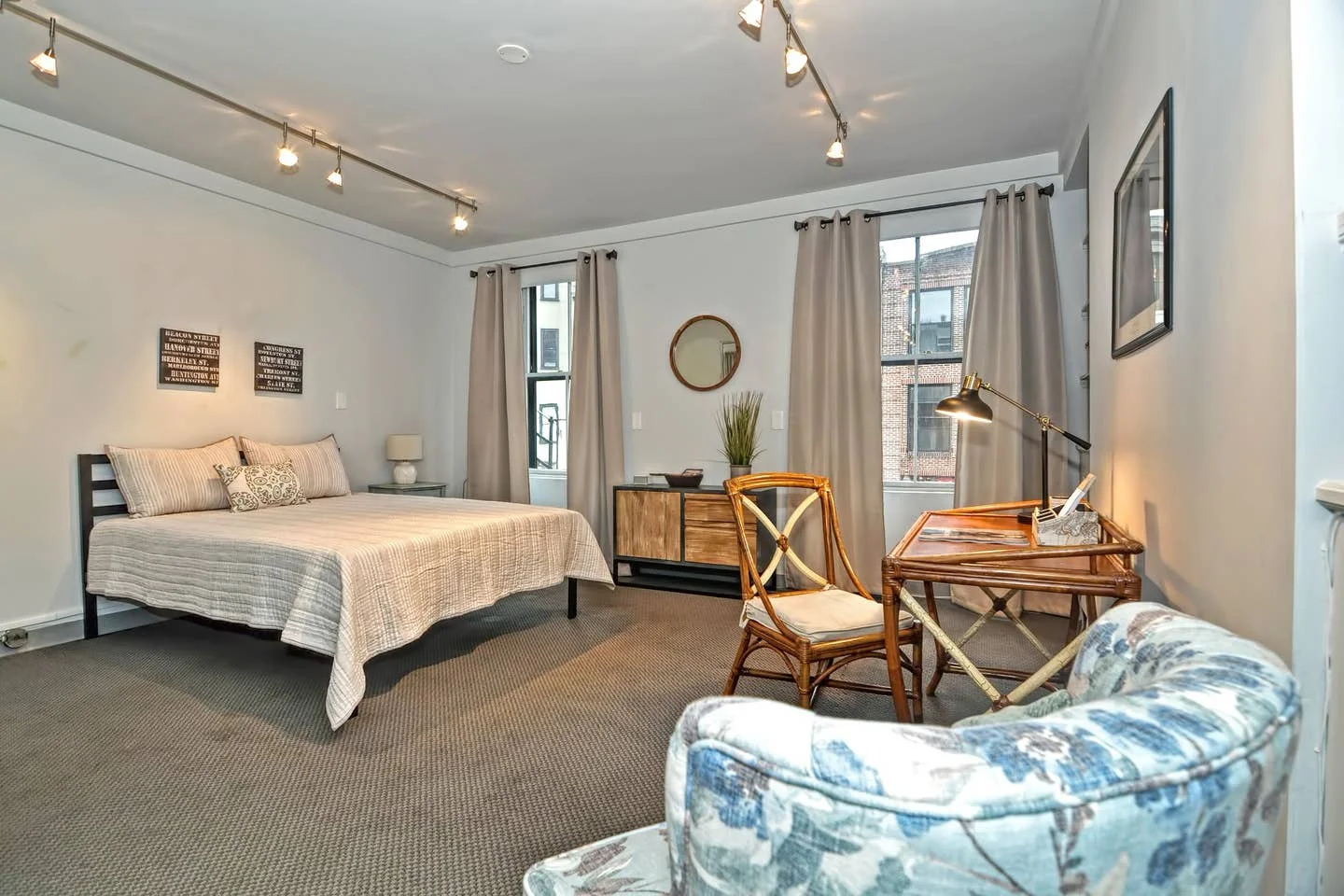 1 bed, 1 bath apartment for rent at 49 Charles St Unit 2, Beacon Hill — photo 9 of 13