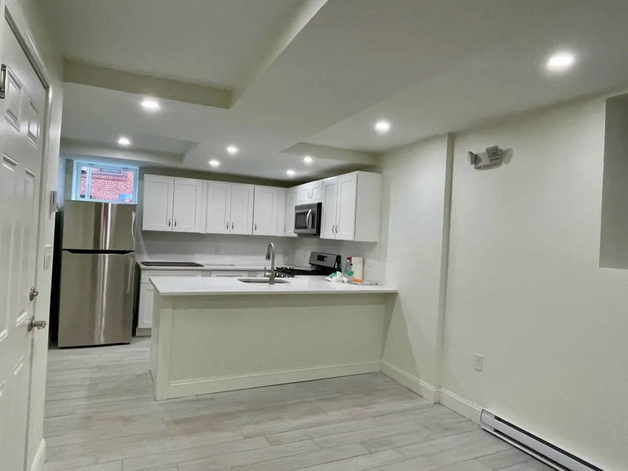 1 bed, 1 bath apartment for rent at 49 Charter St Unit 1, North End — photo 2 of 16