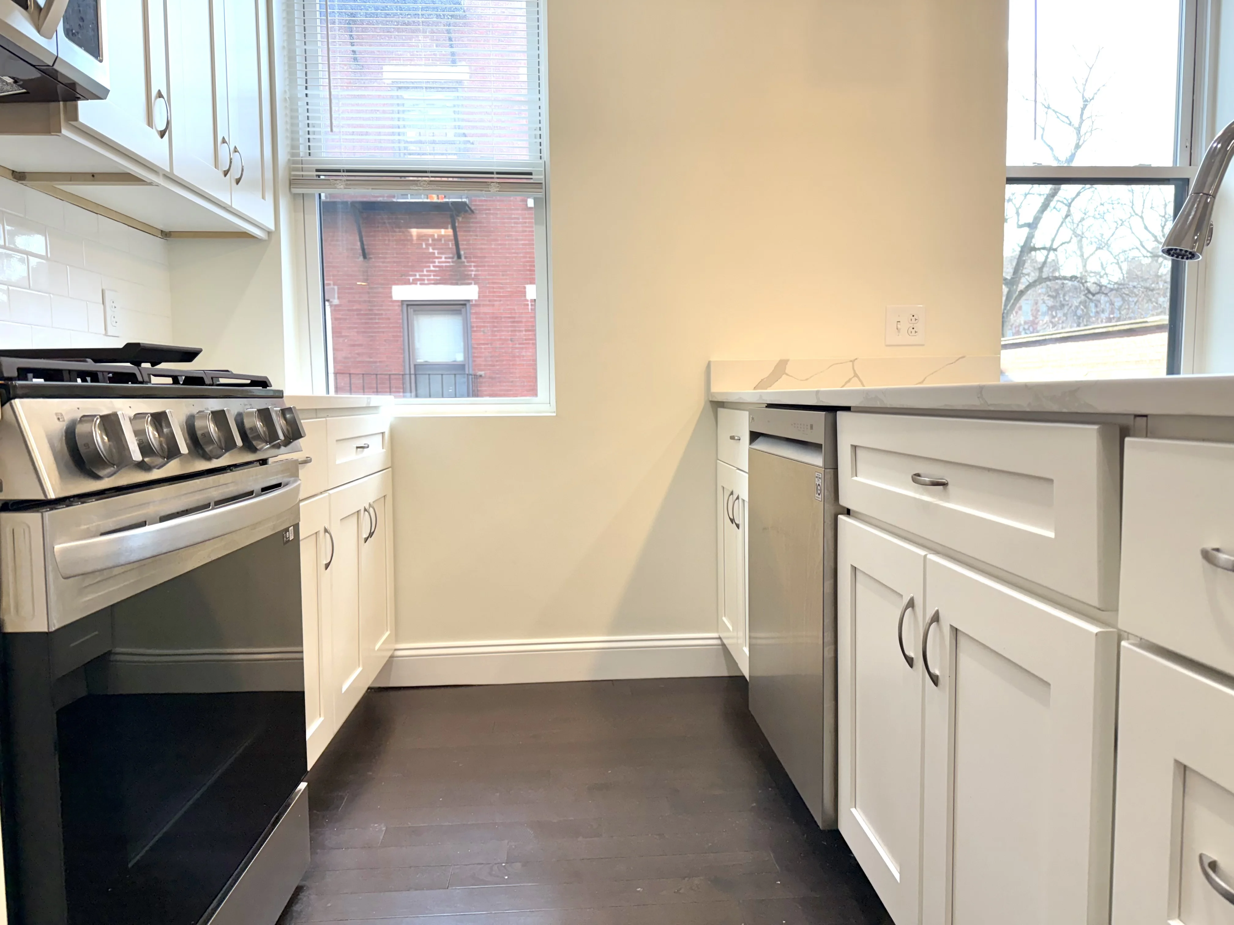 2 bed, 1 bath apartment for rent at 49 Charter St Unit 3A, North End — photo 3 of 15