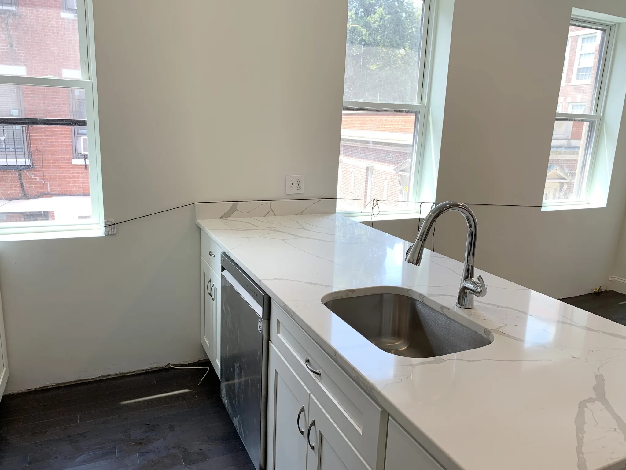 2 bed, 1 bath apartment for rent at 49 Charter St Unit 4A, North End — photo 4 of 9