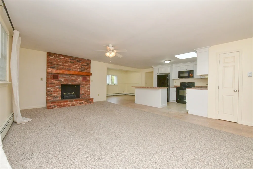 3 bed, 3 bath apartment for rent at 49 Chase Rd, East Sandwich — photo 17 of 41