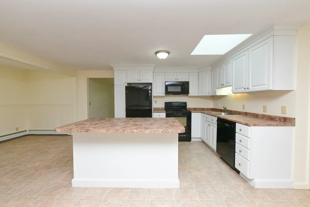 3 bed, 3 bath apartment for rent at 49 Chase Rd, East Sandwich — photo 10 of 41