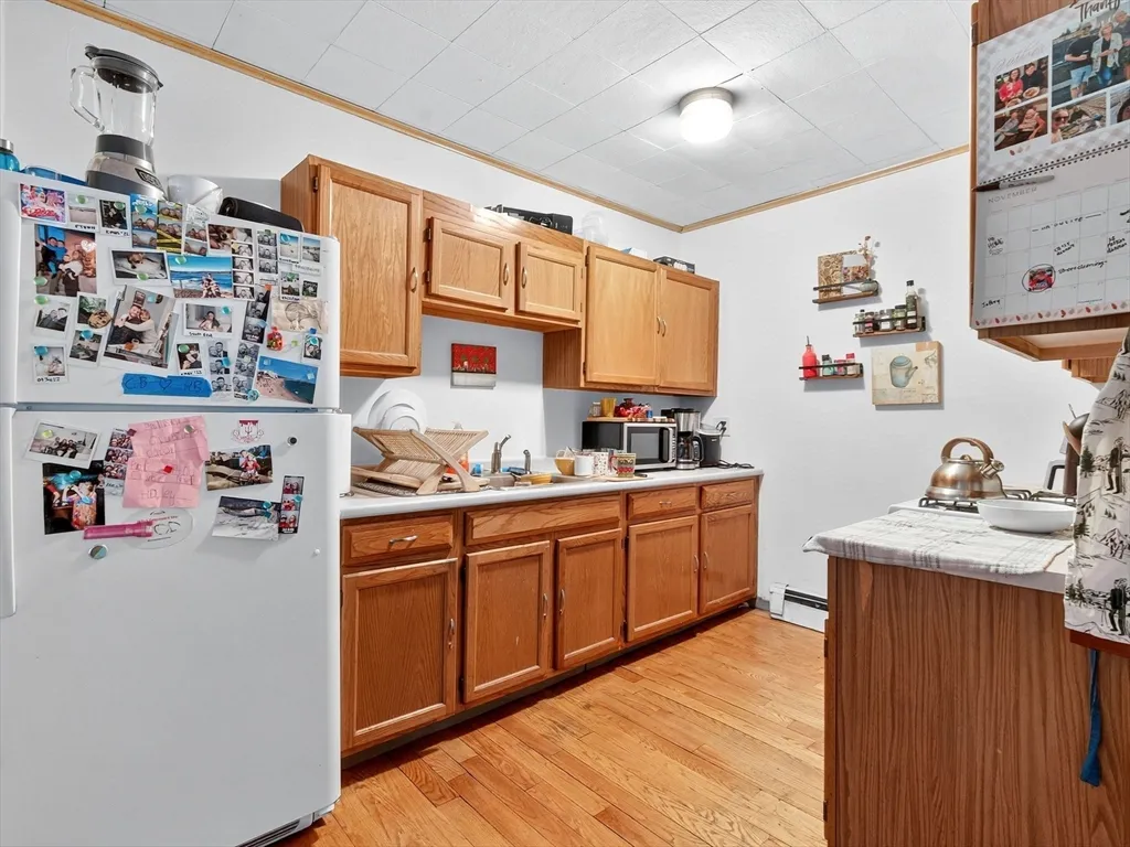 2 bed, 1 bath apartment for rent at 49 Clifton St Unit 49, North Cambridge — photo 2 of 16