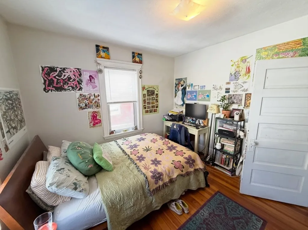 3 bed, 1 bath apartment for rent at 49 Conwell Ave Unit 2, West Somerville — photo 15 of 19