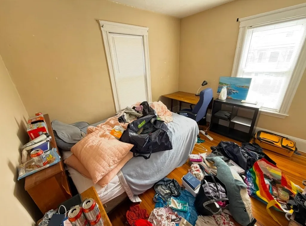 3 bed, 1 bath apartment for rent at 49 Conwell Ave Unit 2, West Somerville — photo 16 of 19
