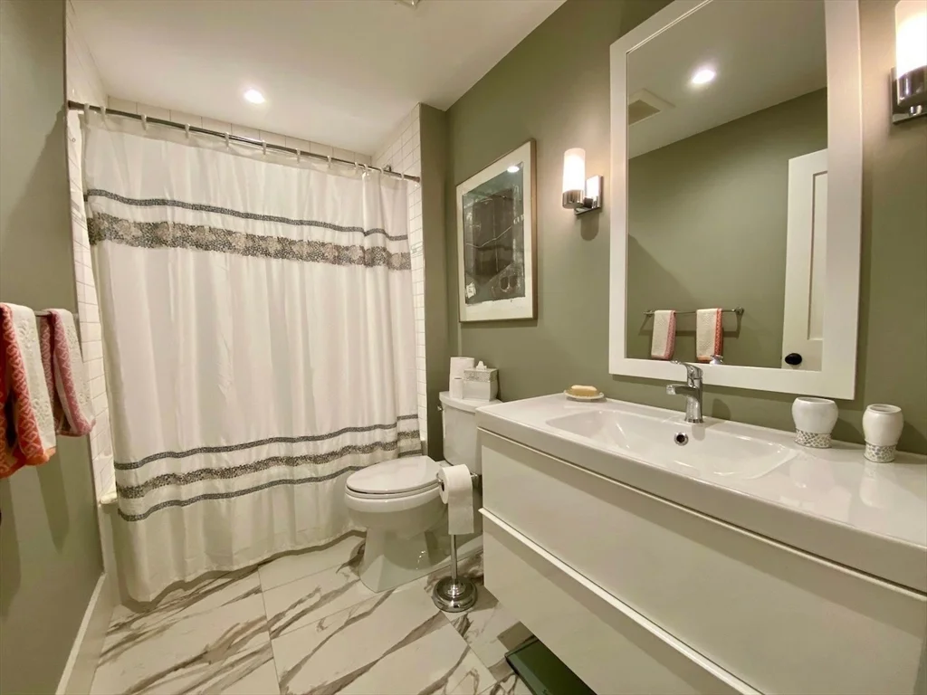 3 bed, 2 bath apartment for rent at 49 Cottage St Unit 2, Newton Upper Falls — photo 7 of 11